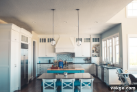 Curating Your Perfect Farmhouse Chic Home