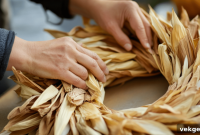 Craft Your Own Autumn Corn Husk Wreath