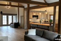 19 Budget-Savvy Rustic Barndominium Interior Designs