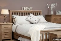 The Evergreen Appeal of Oak for Bedroom Updates