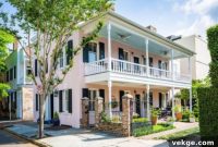 Global Gallery of Pink: 18 Unforgettable Homes