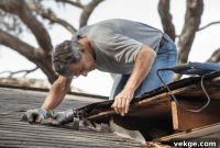 The Dos and Don’ts of DIY Roof Repair