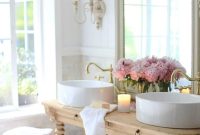 Decorate Your Bathroom French Country Style