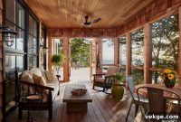 Clever Decor for Cozy Lake Cabin Living