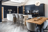 Blending Traditional and Modern Kitchen Designs