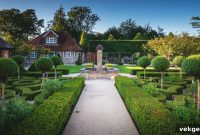 Make Your Entrance Garden Unforgettable