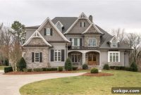 French Homes: The Art of Effortless Style