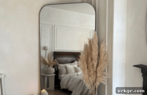 Use Mirrors and Candles in Your Room
