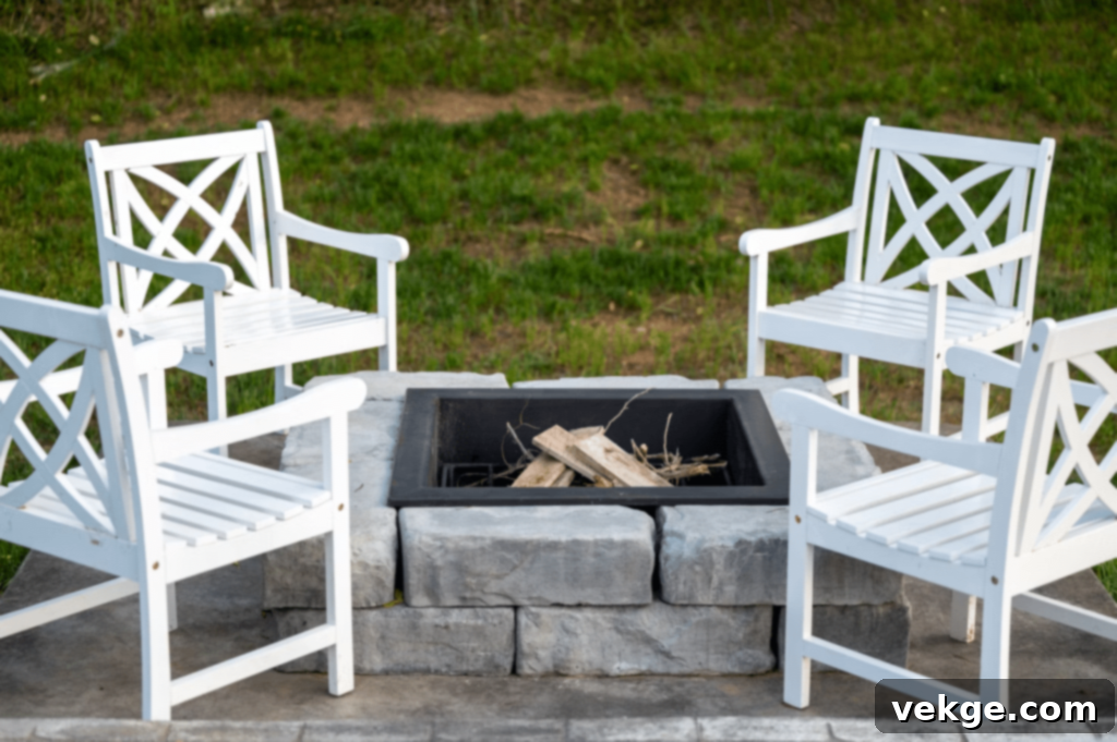 Use a Fire Pit to Achieve Ambiance