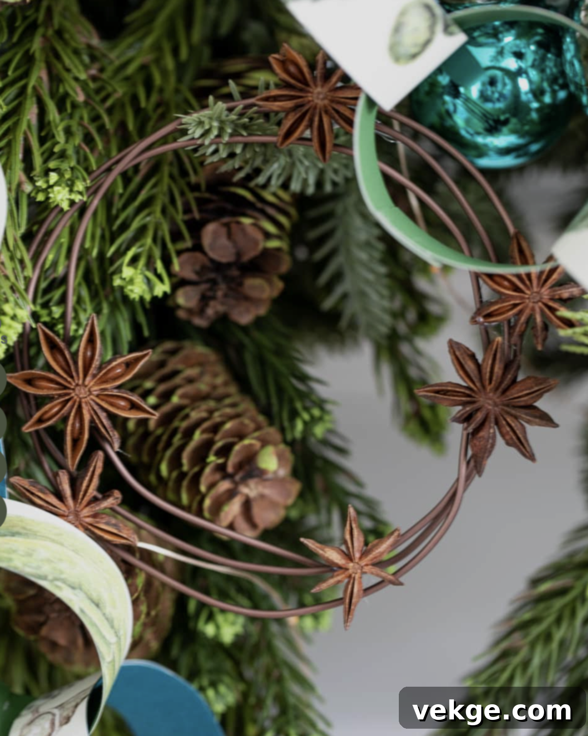 Star_Anise_Christmas_Wreath