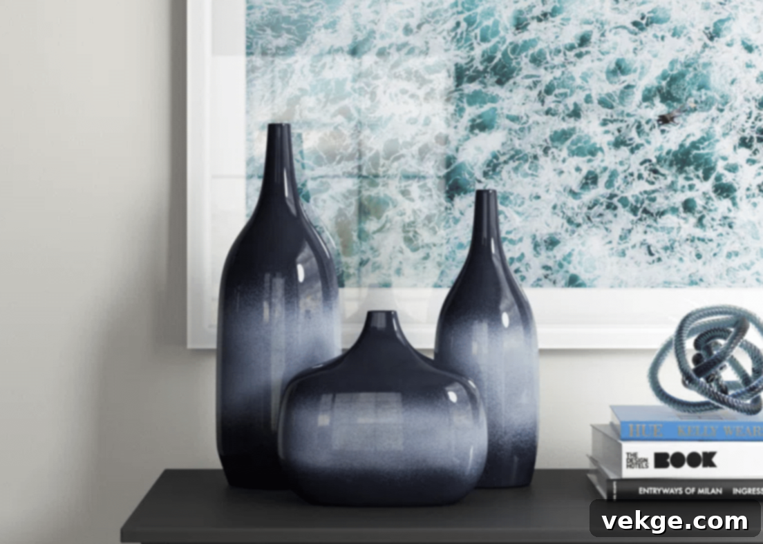 Weedman 3-Piece Set of Ceramic Table Vases