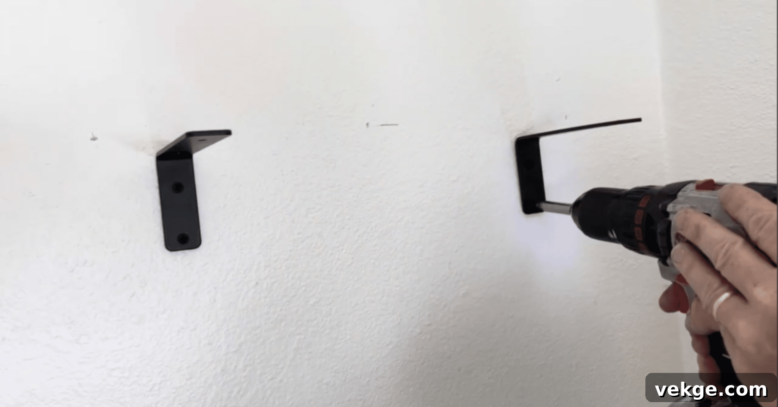 Step_3_Install_the_Brackets