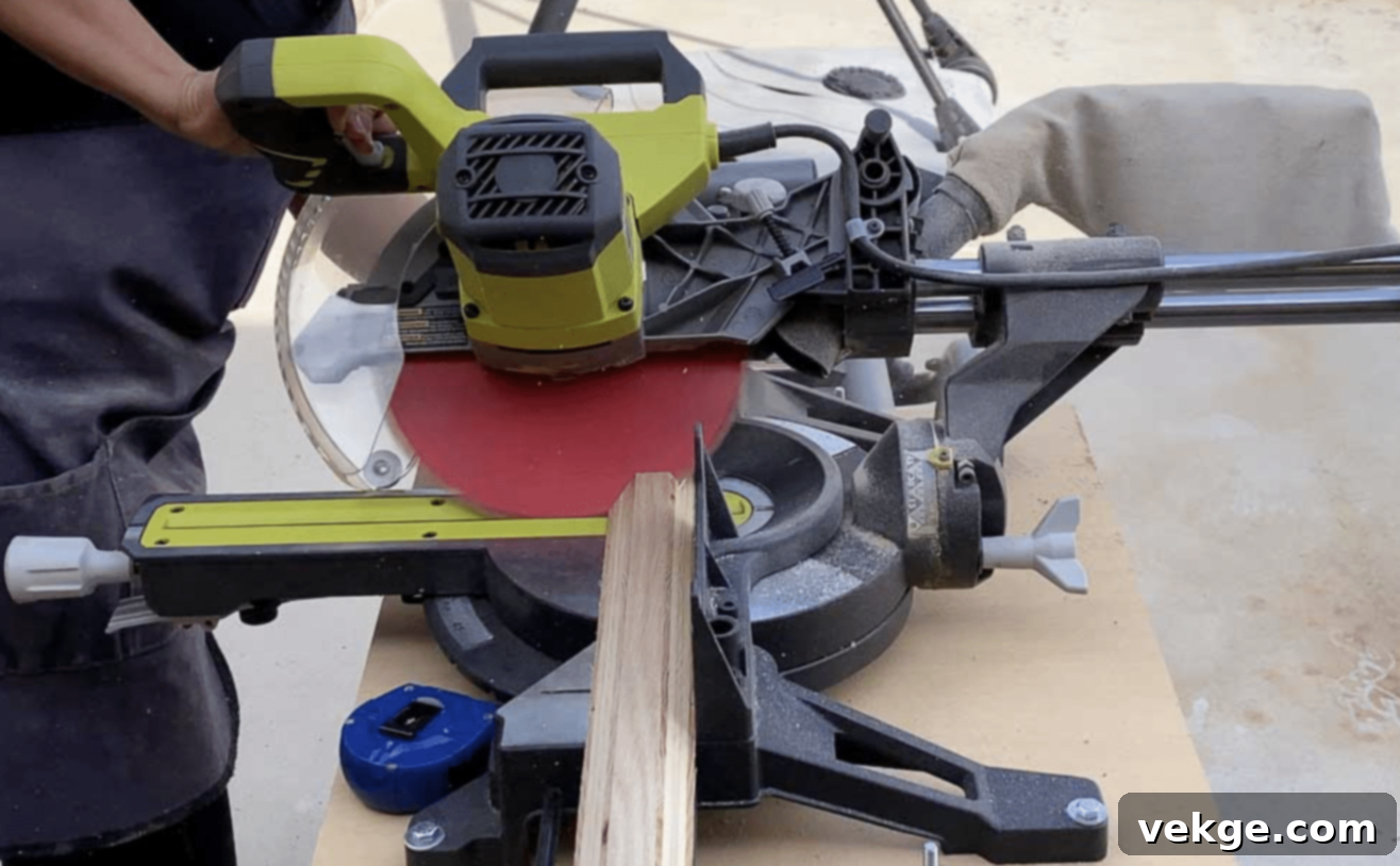 Step_3_Cut_the_Plywood_for_the_Shelf
