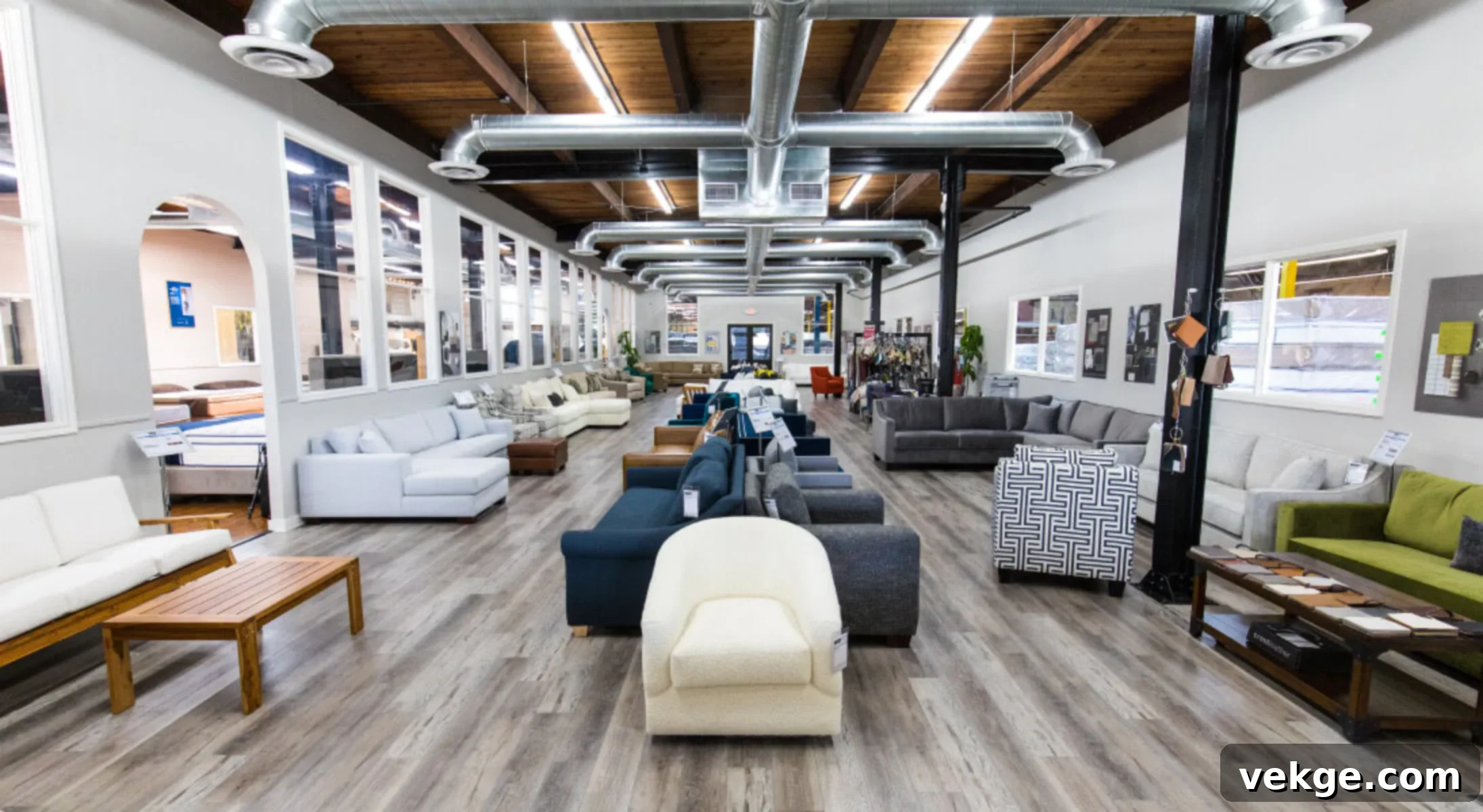 Local_Handcrafted_Furniture_Shops