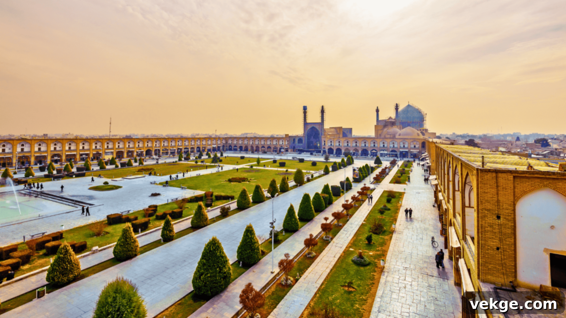 Naqsh-e_Jahan_Square