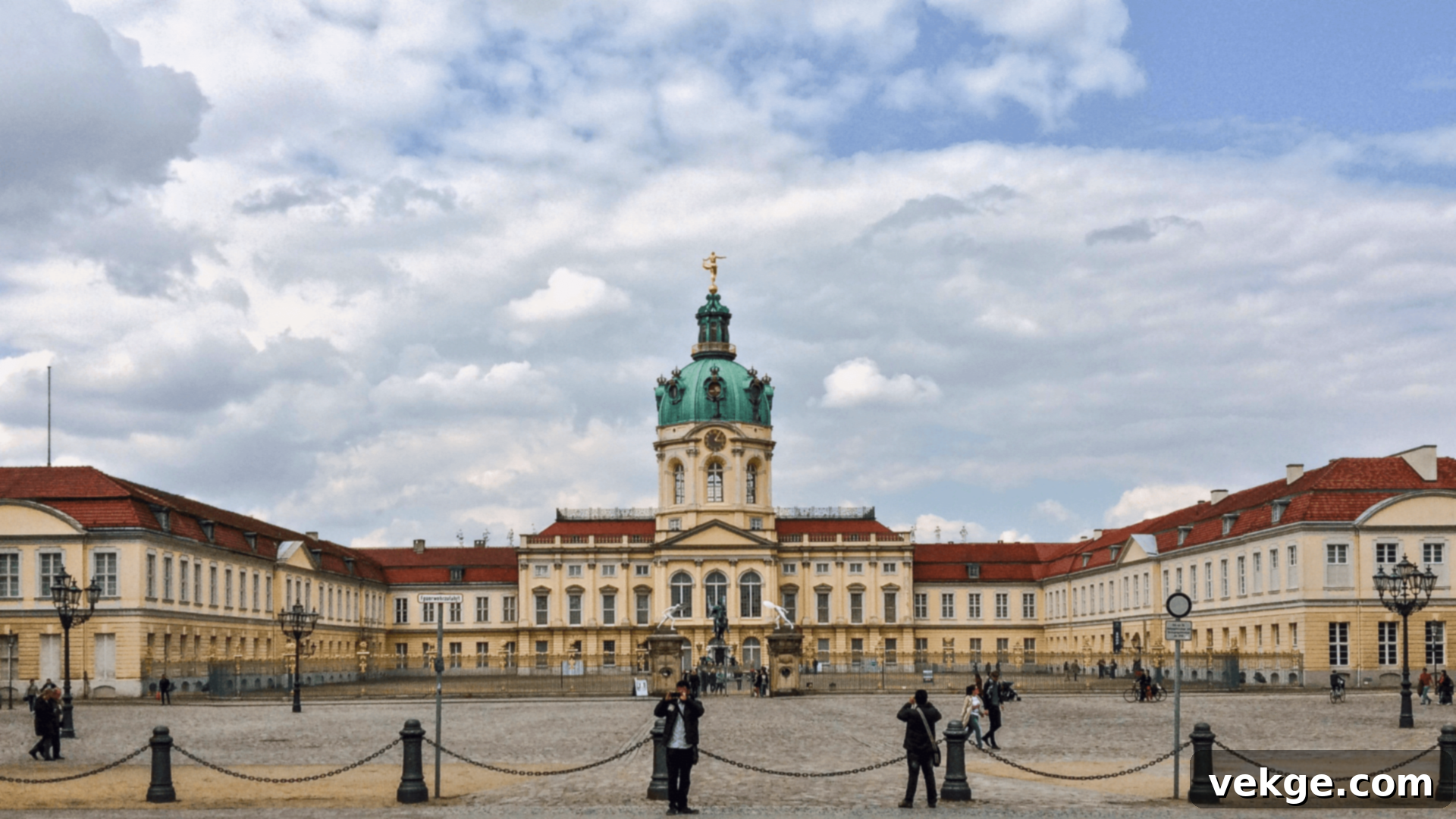 A-6_Rococo_and_Neoclassical_Architecture