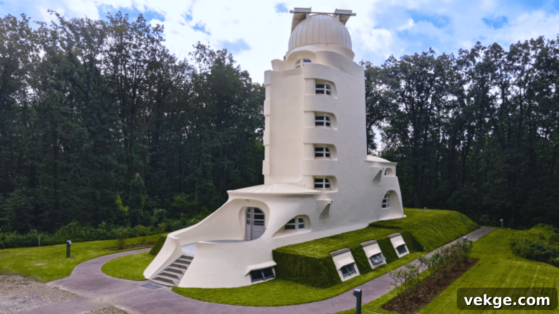 A-3_Expressionist_Architecture