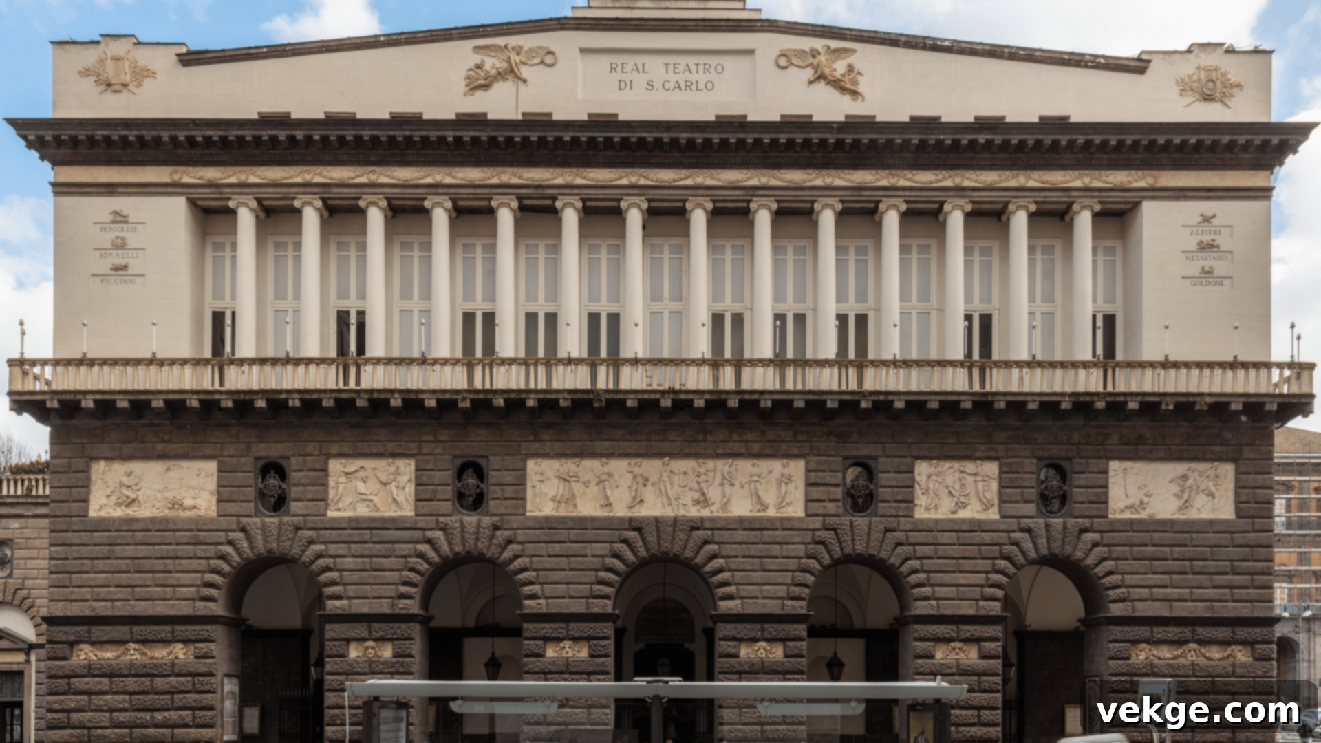 P-P-Teatro_Reale_di_San_Carlo_Naples