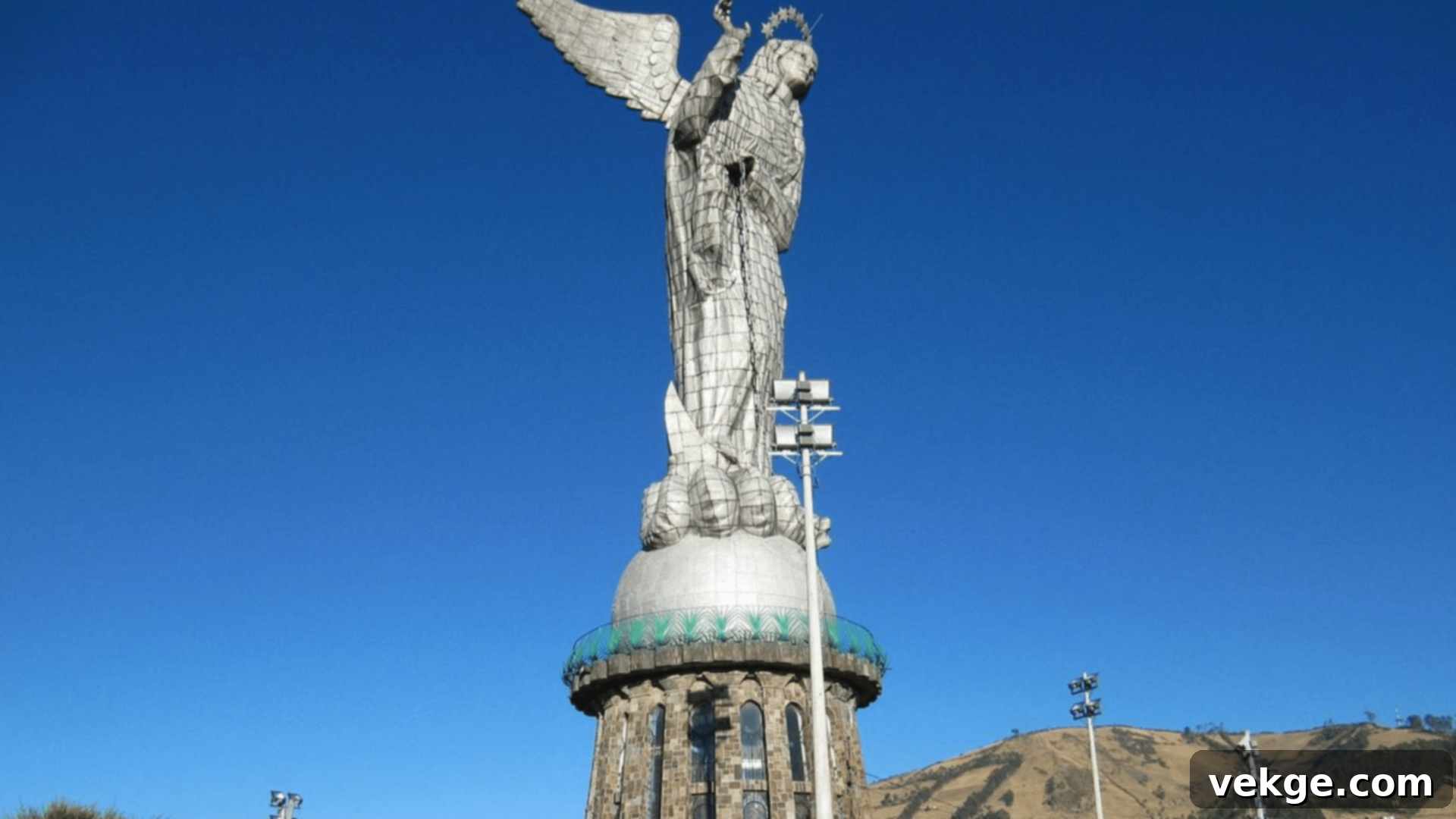 Virgen_de_El_Panecillo