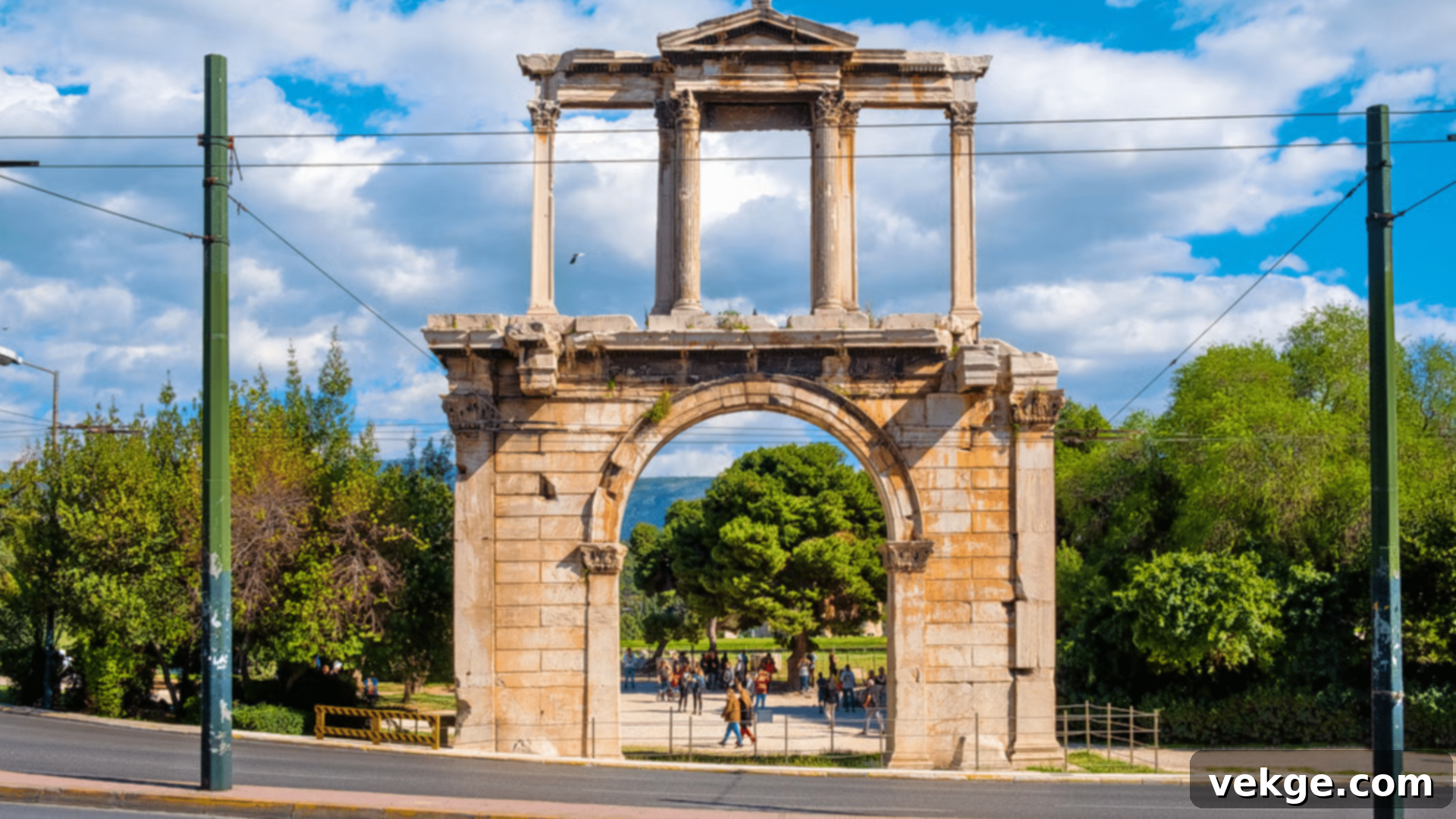 s-19_The_Arch_of_Hadrian_in_Athens