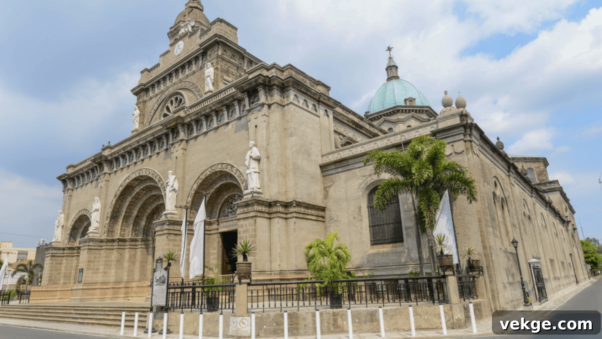 Manila_Cathedral