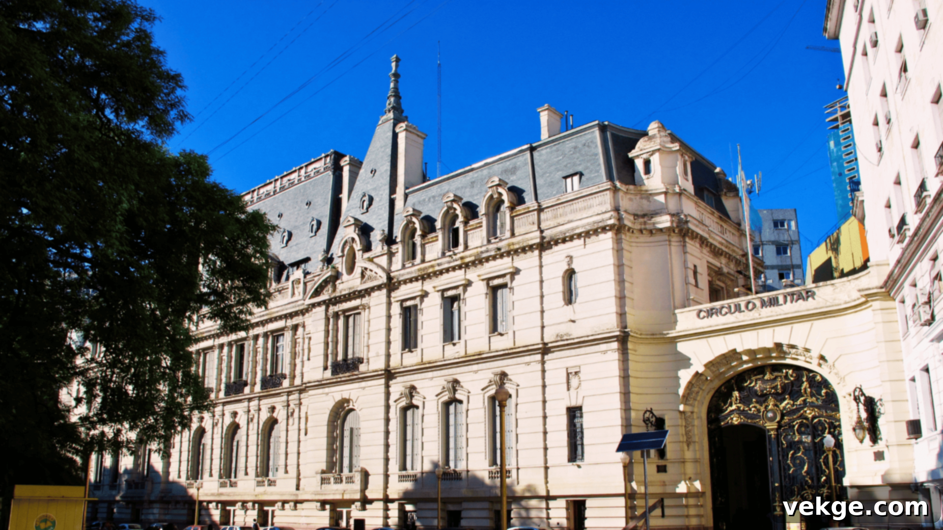 Paz_Palace