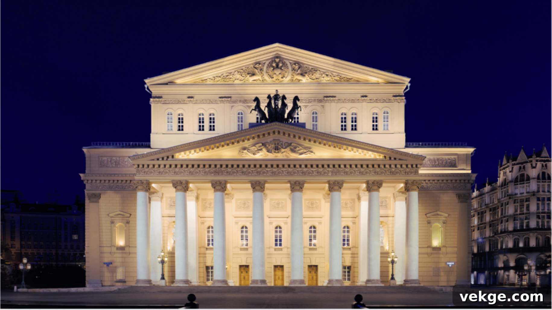 Bolshoi Theatre - Historic Opera and Ballet House in Moscow