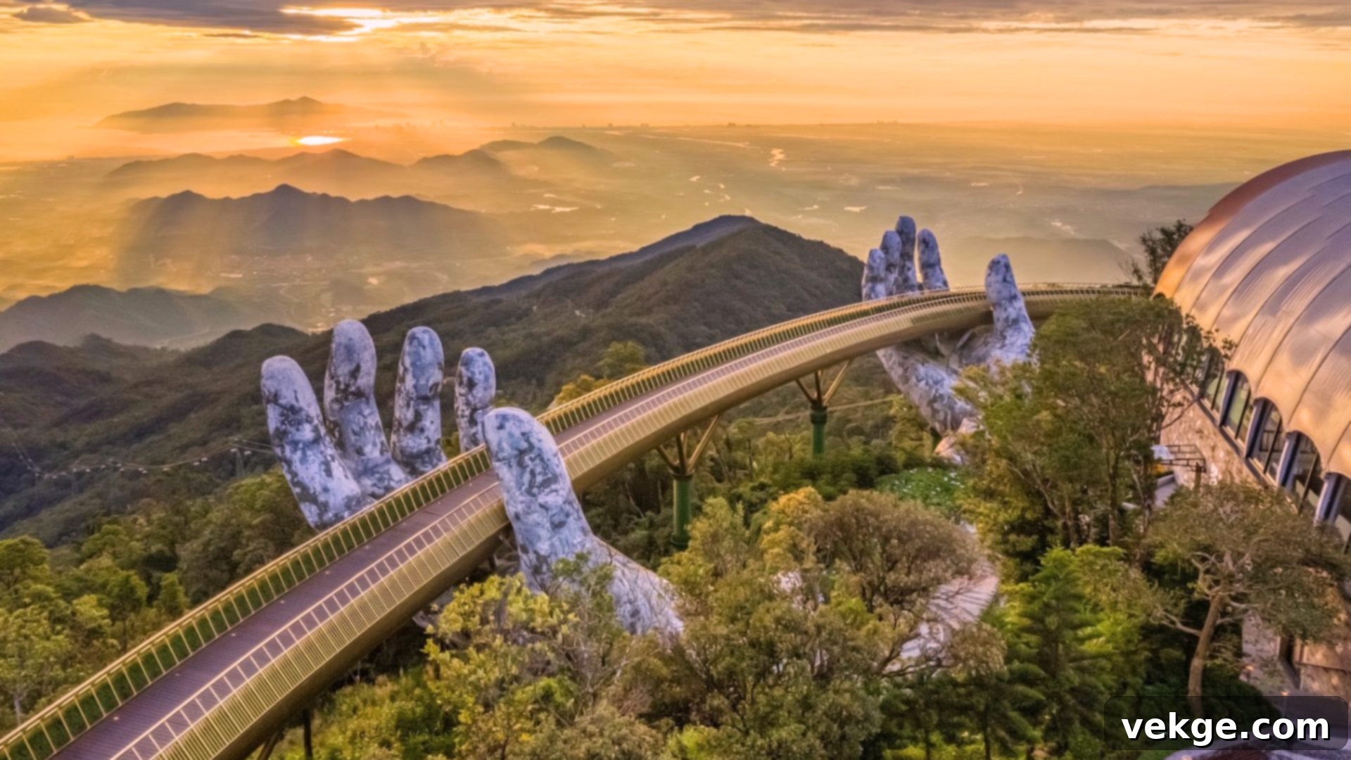 Golden_Bridge_Vietnam
