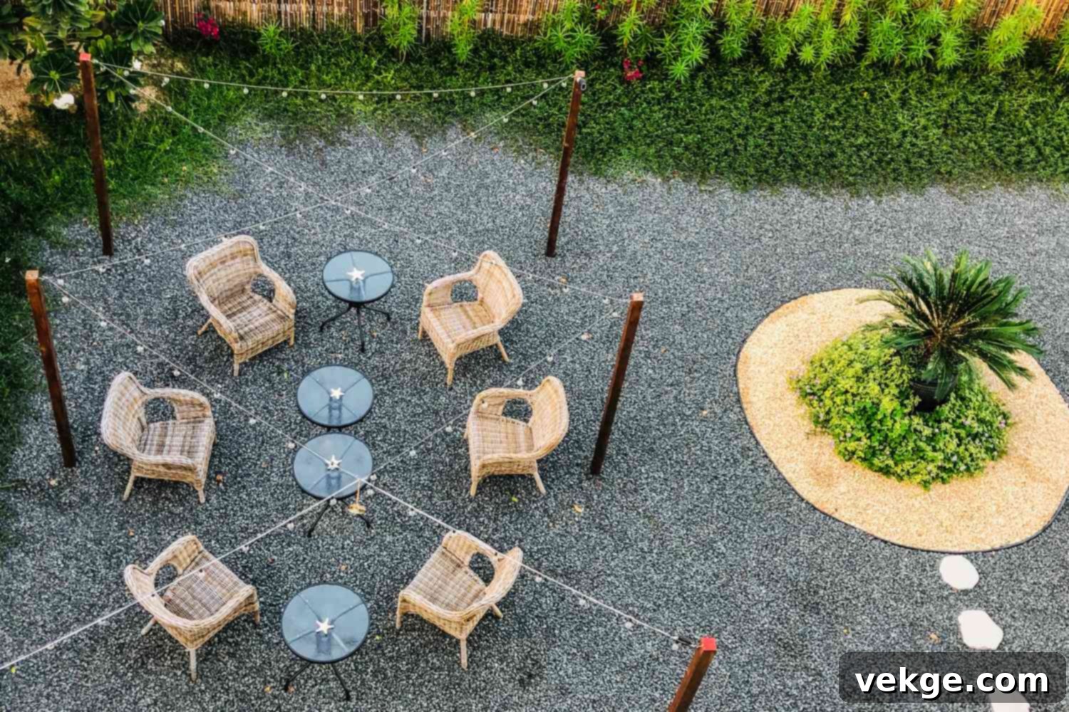 Creative backyard decorating ideas with string lights and comfortable seating