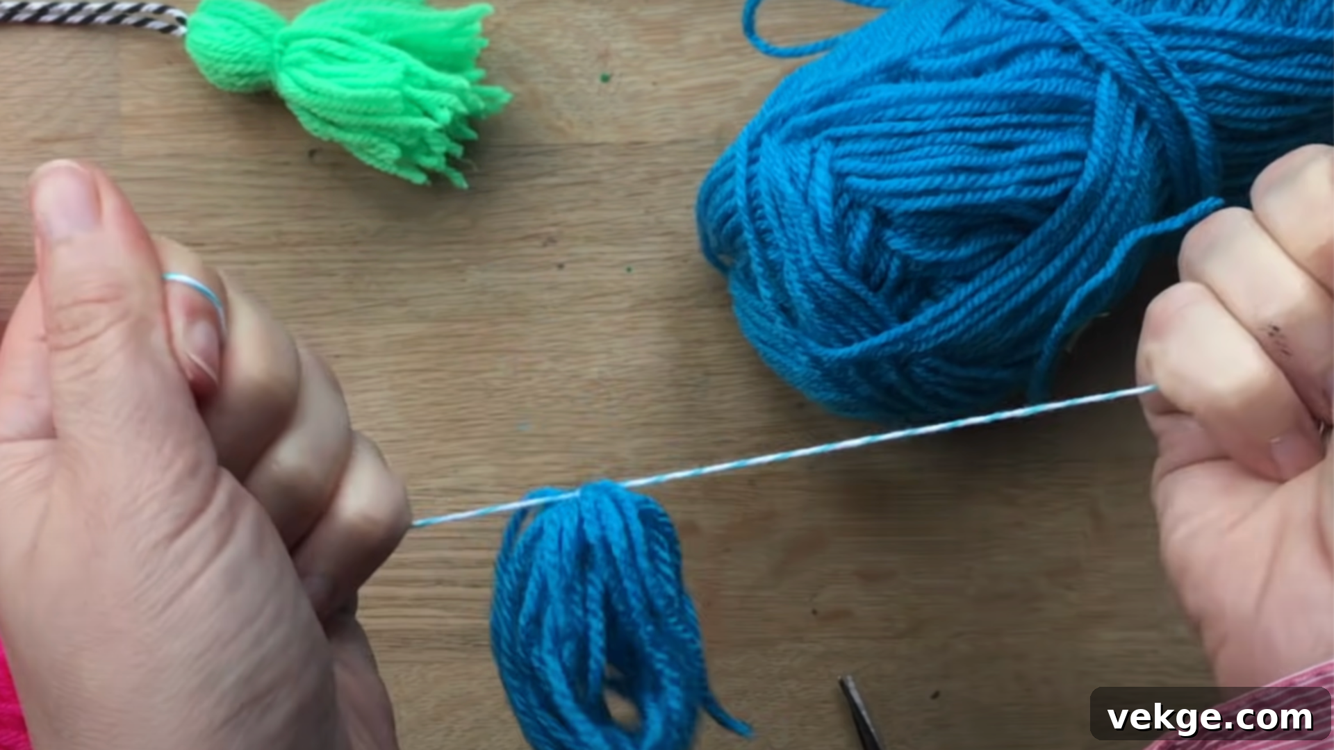 Step_3_Tie_the_Top