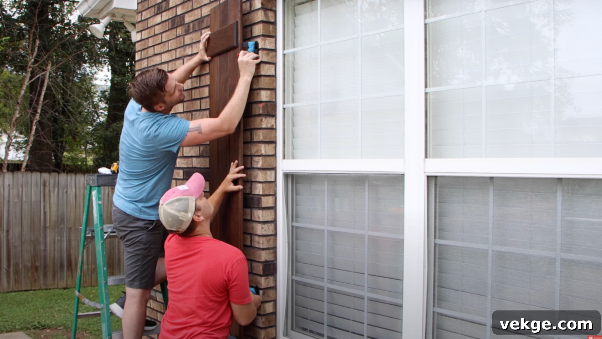 Step_5_Mount_the_Shutters_to_the_Wall