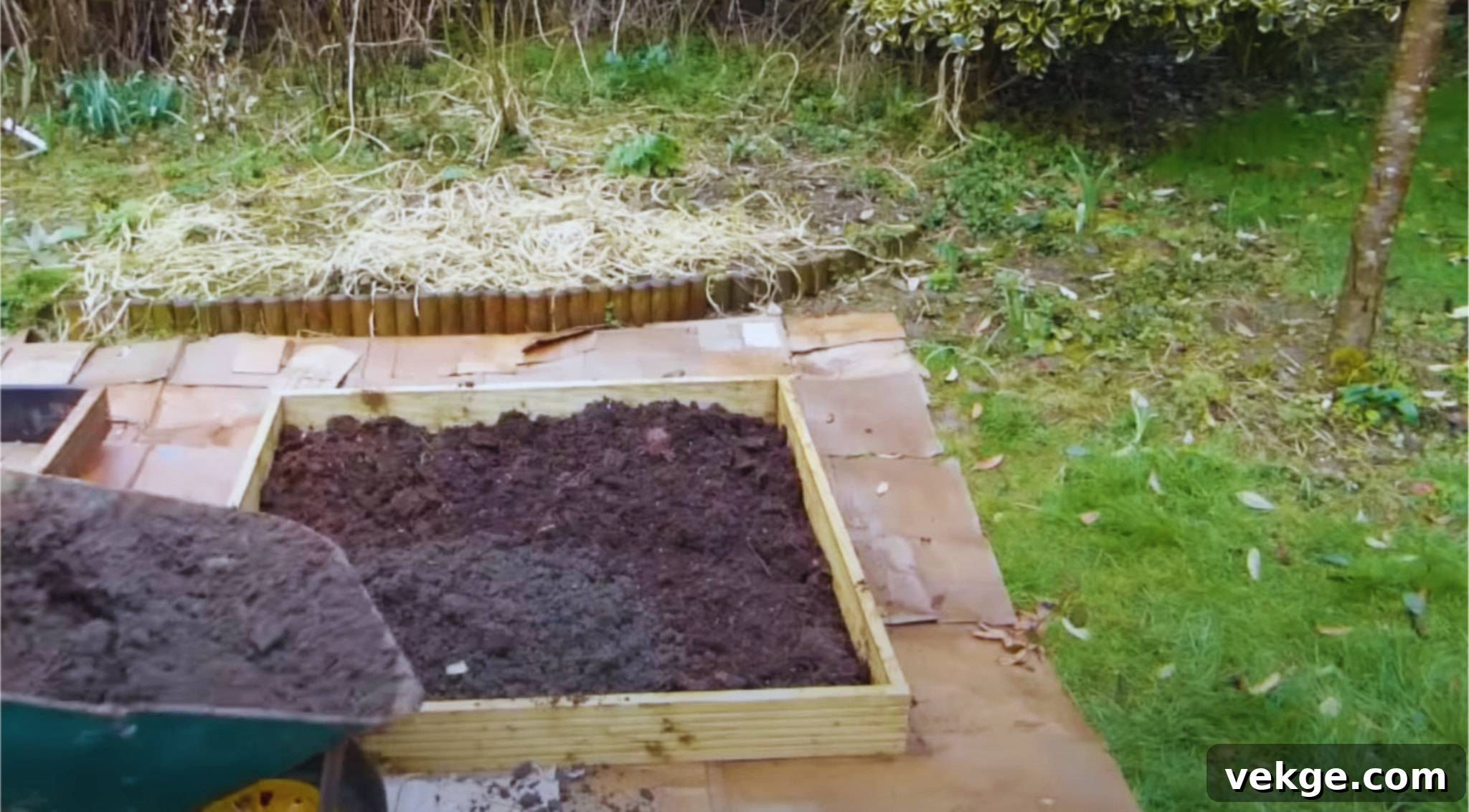 Add Layers to the Raised Bed Lasagna Style