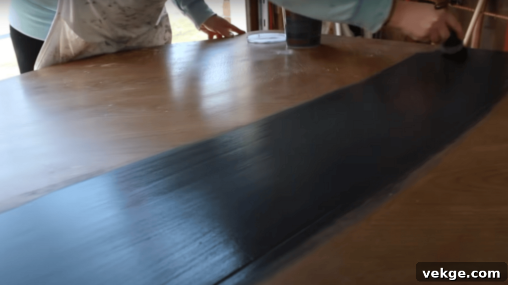 Applying Chalk Paint