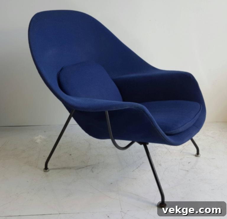 Womb chair
