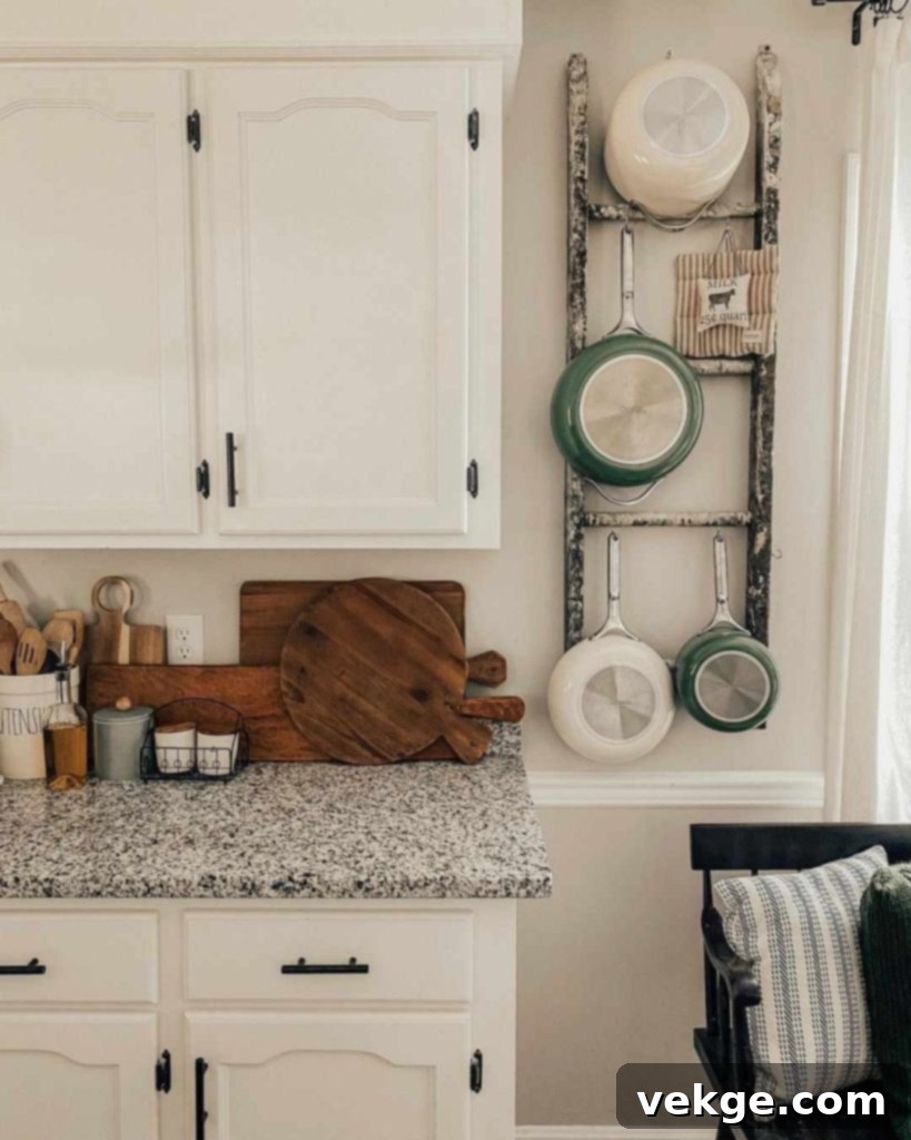 Farmhouse look for Christmas kitchen decor