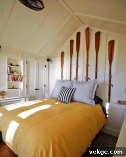perfect modern lake house decor