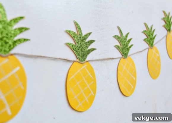 DIY Pineapple Garland
