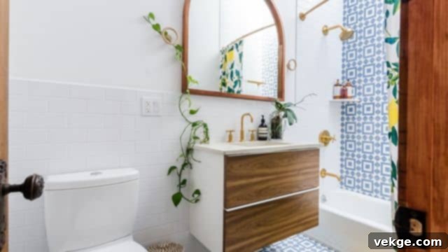 Bathroom a Tropical Feel