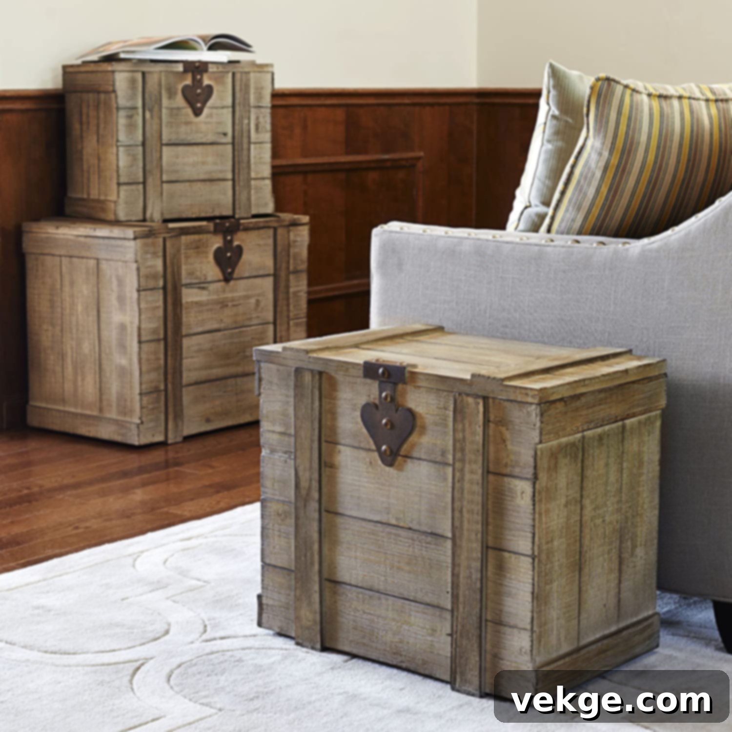 Whitewashed Storage Chest