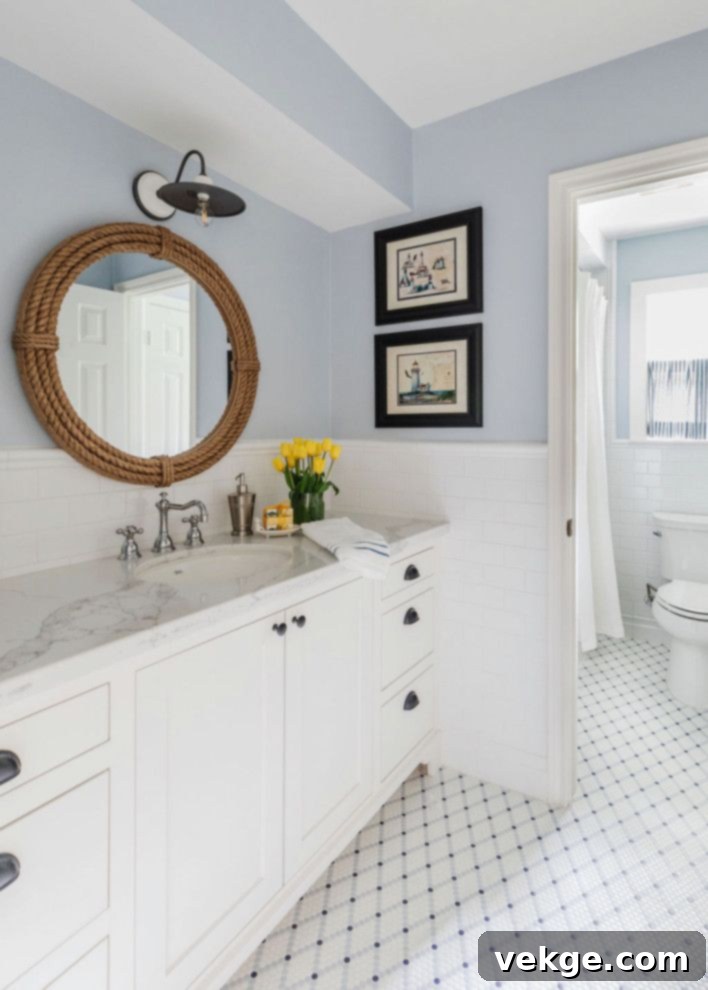 Rope framed mirror