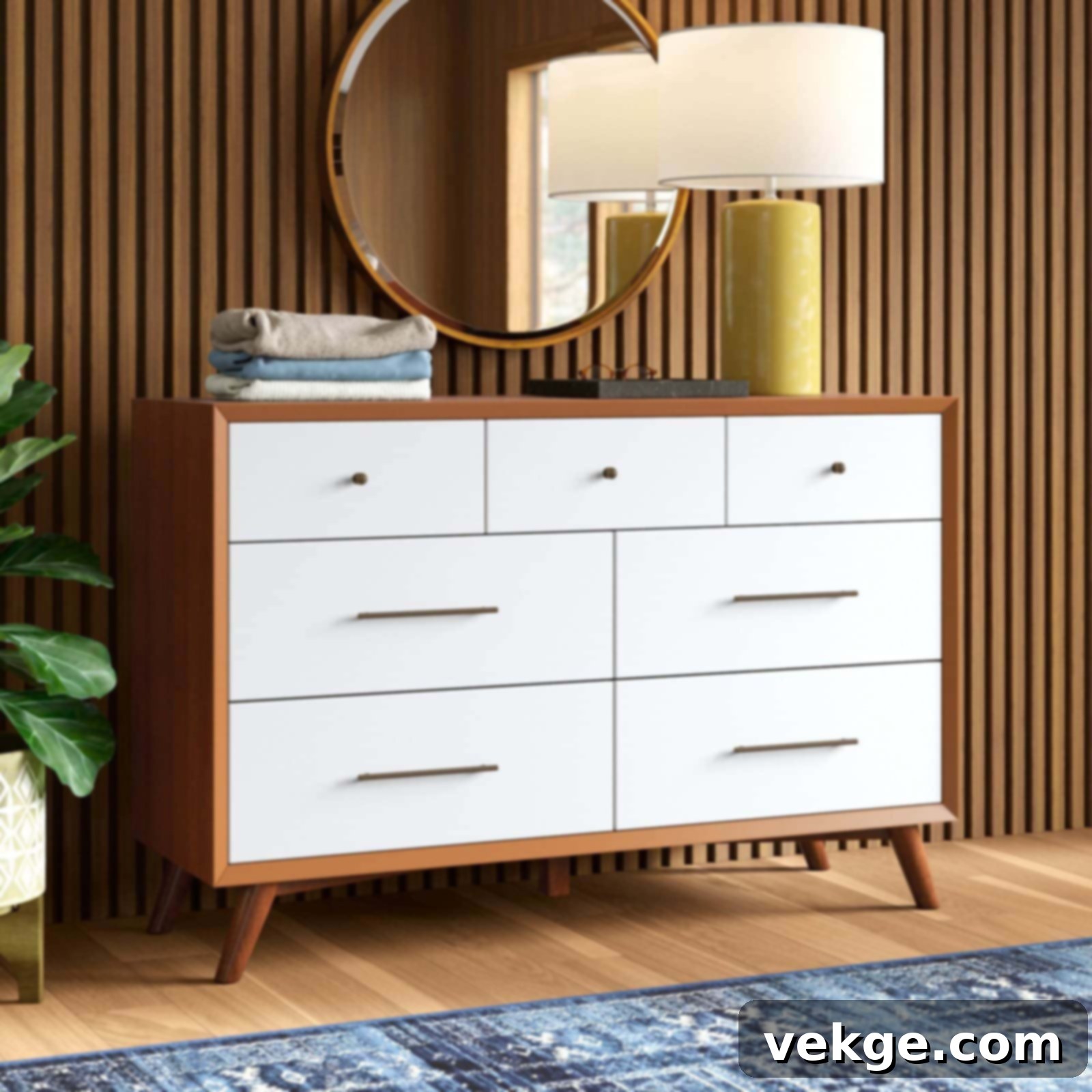 Williams Two-Tone 7 Drawer Double Dresser with splayed legs