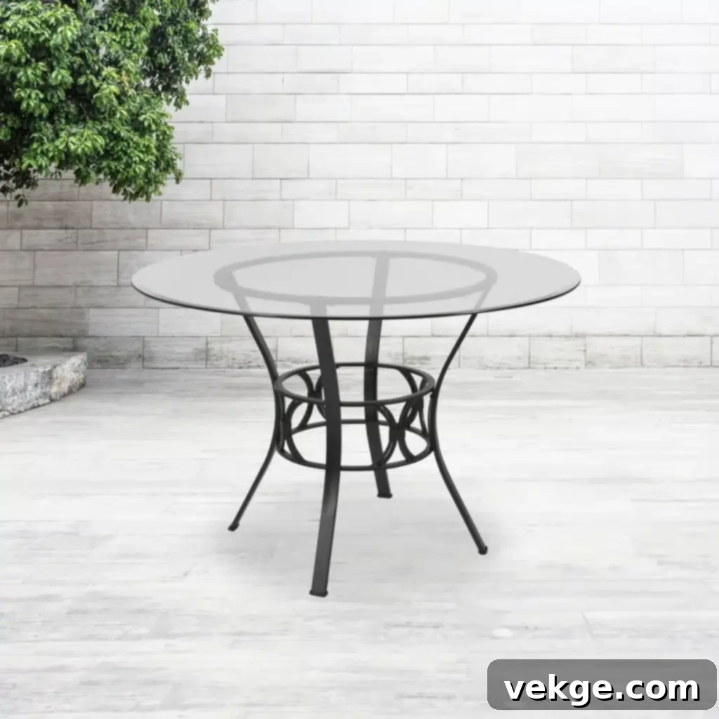Carlisle Round Dining Table