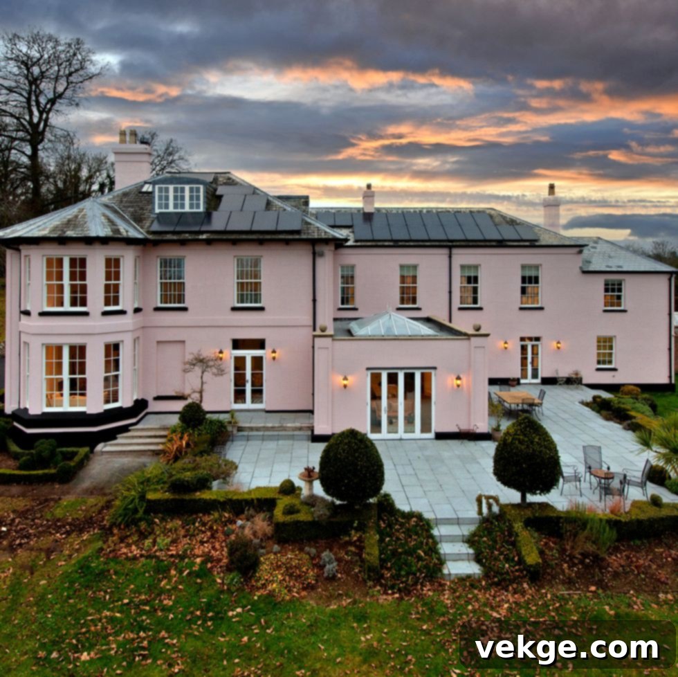 Syon Cottage - The Pink Georgian Country House