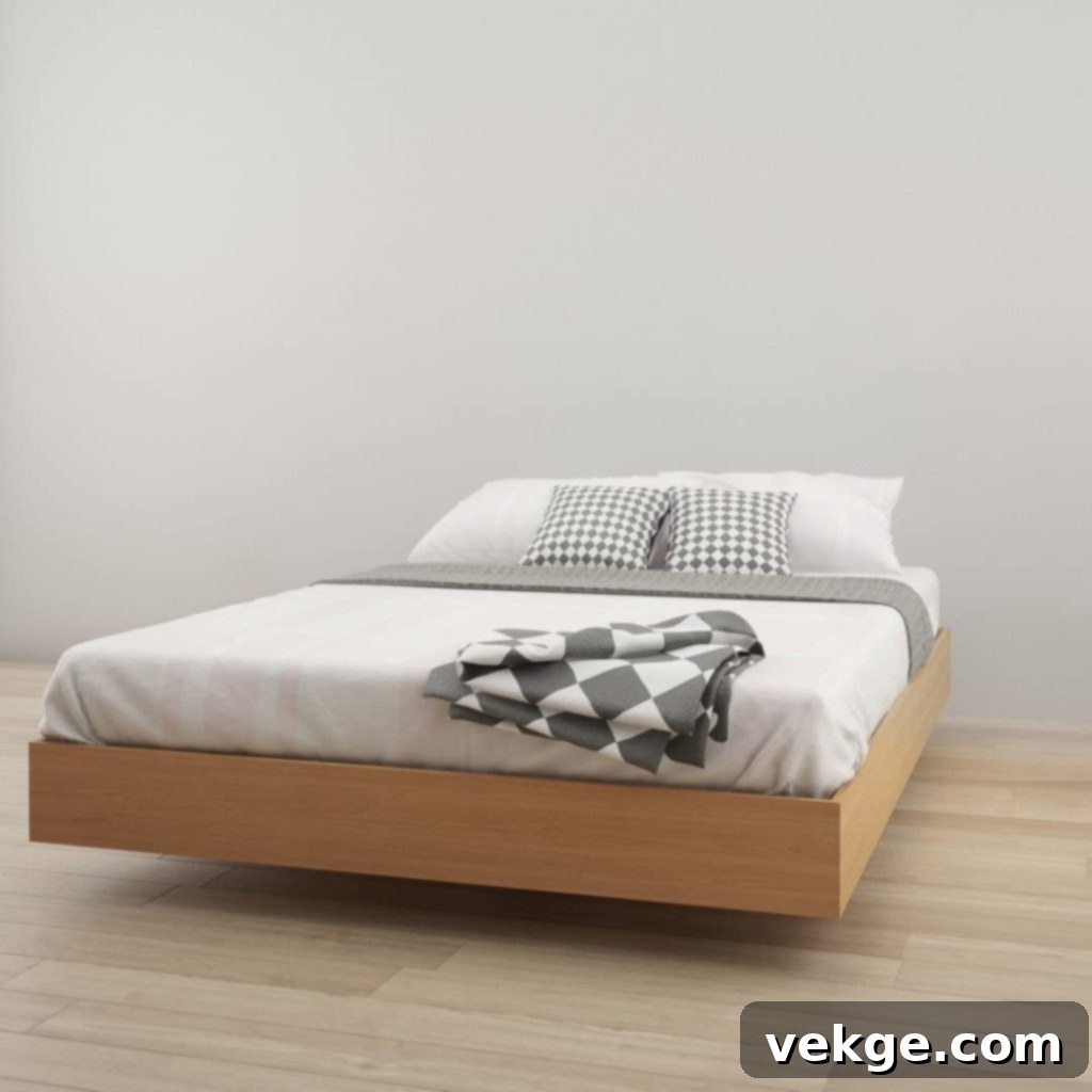 Queen Size Platform Bed in Natural Maple
