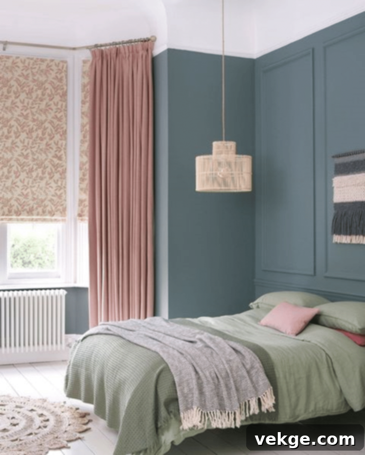 Color-Blocking Green Bedroom