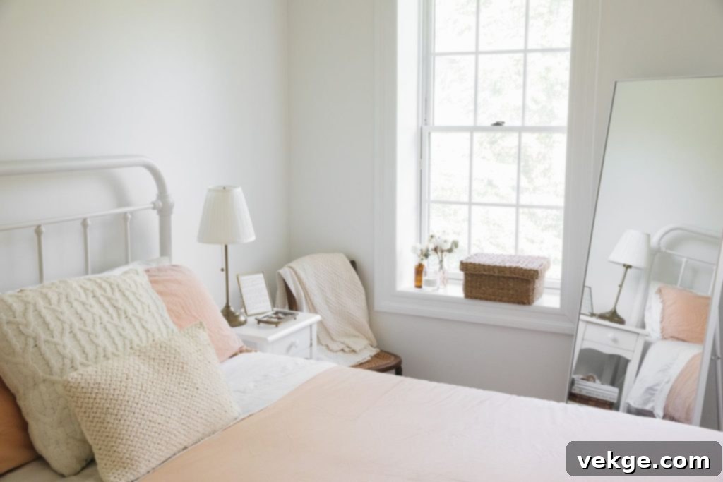 Antique White Wood Bed