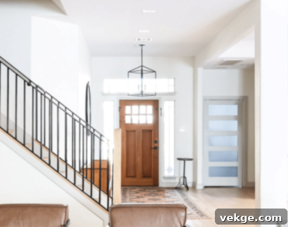 Sherwin Williams Alabaster SW 7008 in a hallway