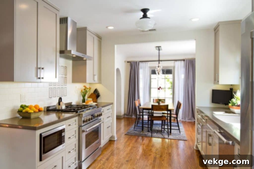 Efficient Galley Layout in an Open-Plan Kitchen Living Room