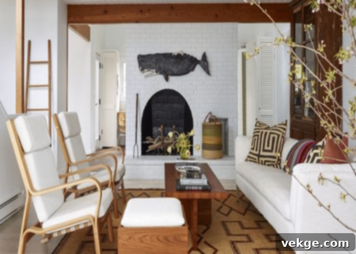 Nautical Accents in Lake House Decor