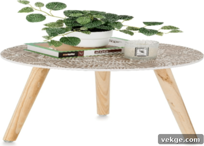Hanobe Round Bohemian Table